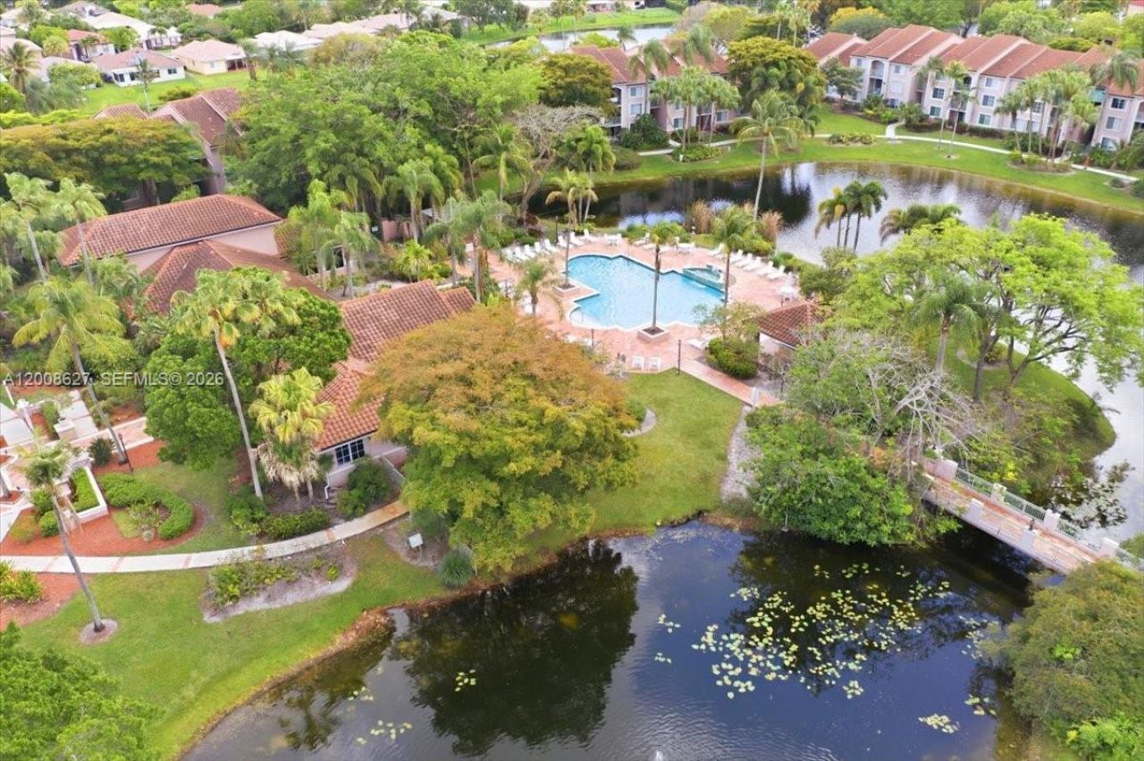 12166 Saint Andrews Pl, Unit 203, Miramar, FL 33025 Photo