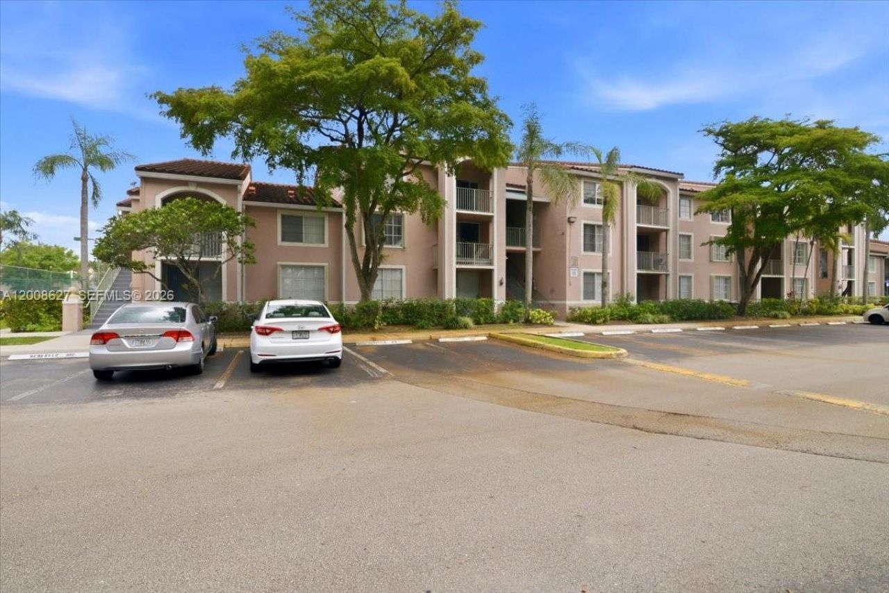 12166 Saint Andrews Pl, Unit 203, Miramar, FL 33025 Photo