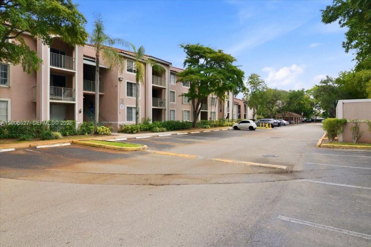 12166 Saint Andrews Pl, Unit 203, Miramar, FL 33025 Photo