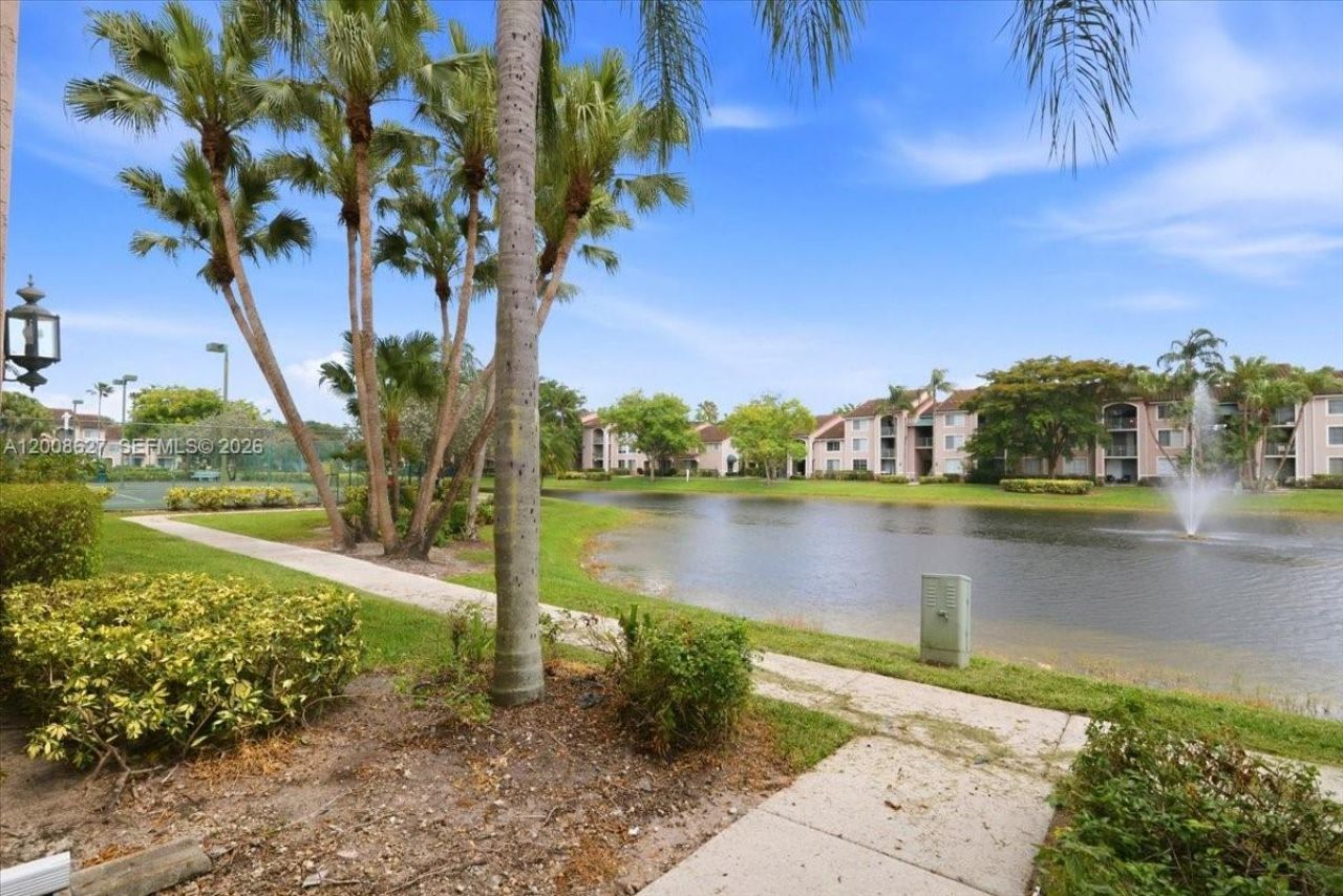 12166 Saint Andrews Pl, Unit 203, Miramar, FL 33025 Photo