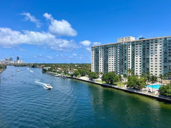 19390 Collins Ave , Unit 1510, Sunny Isles Beach, FL 33160
