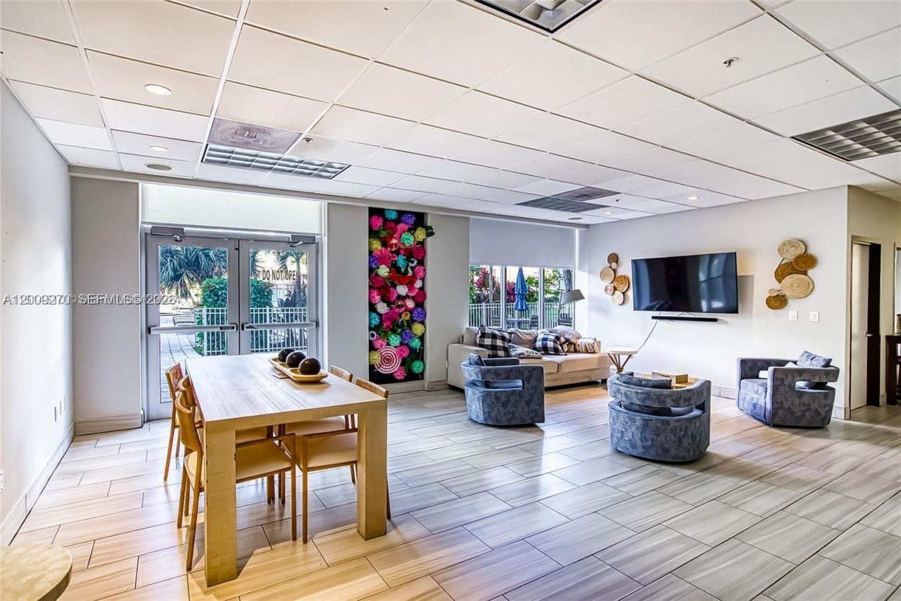 19390 Collins Ave , Unit 1510, Sunny Isles Beach, FL 33160 Photo