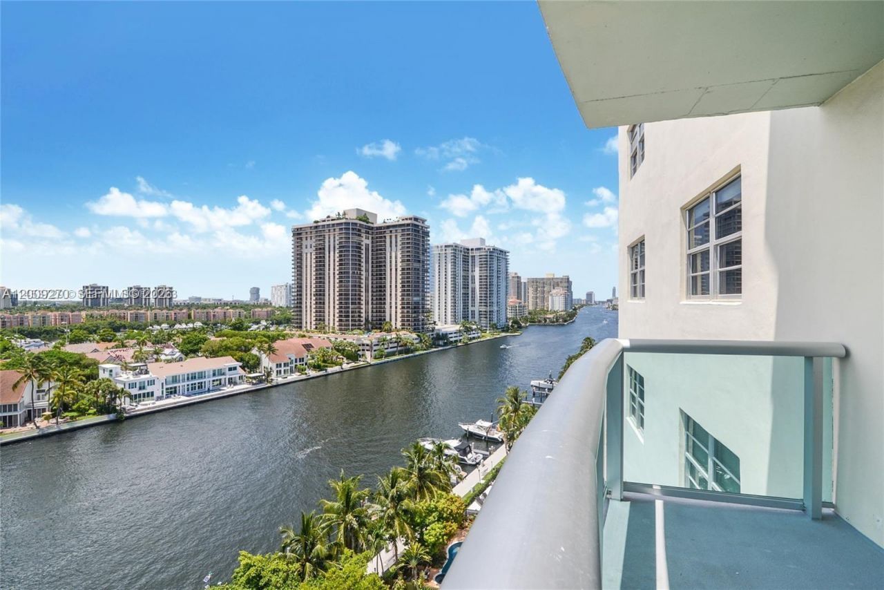 19390 Collins Ave , Unit 1510, Sunny Isles Beach, FL 33160 Photo
