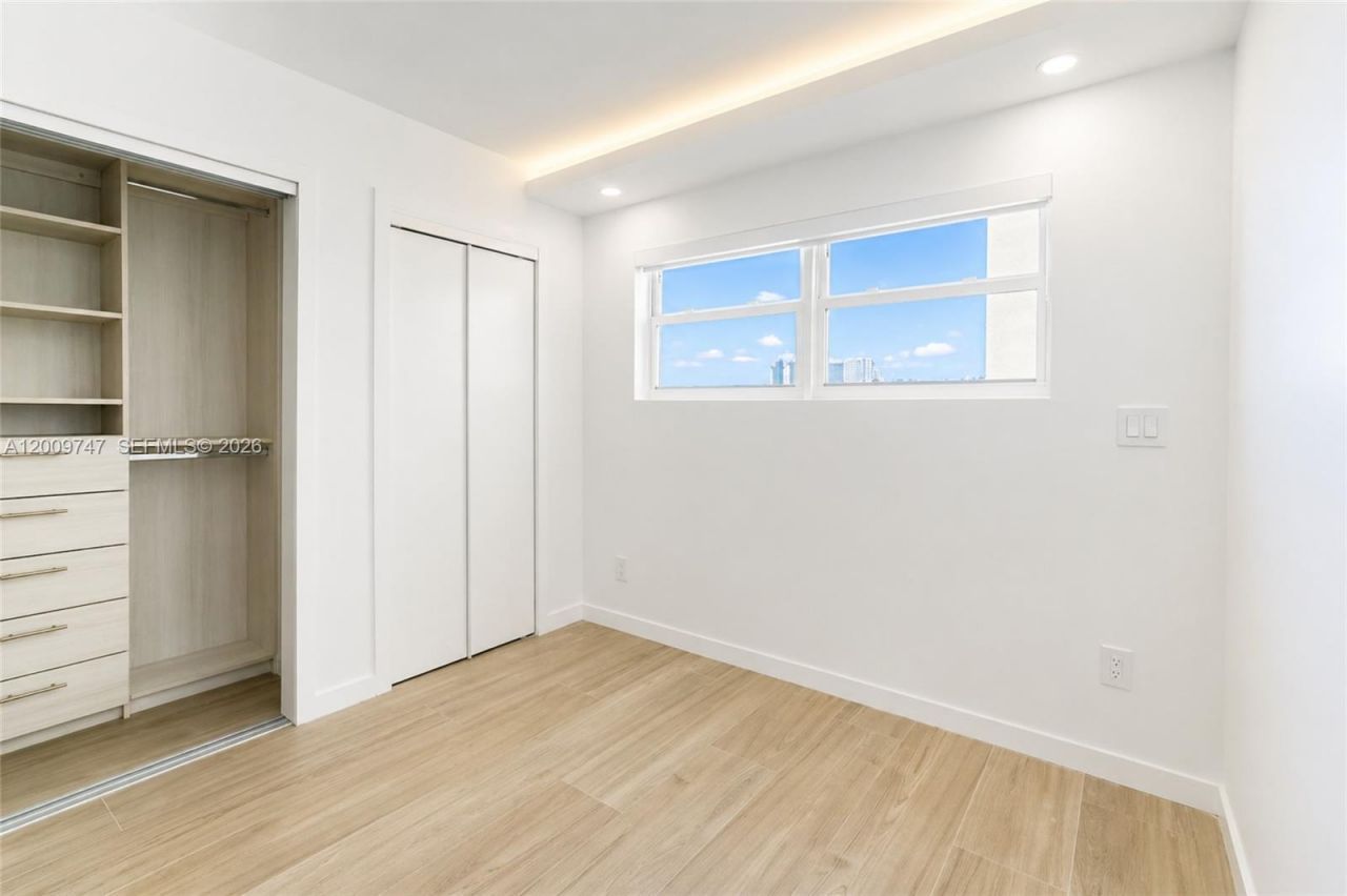 1331 Lincoln Rd , Unit 1304, Miami Beach, FL 33139 Photo