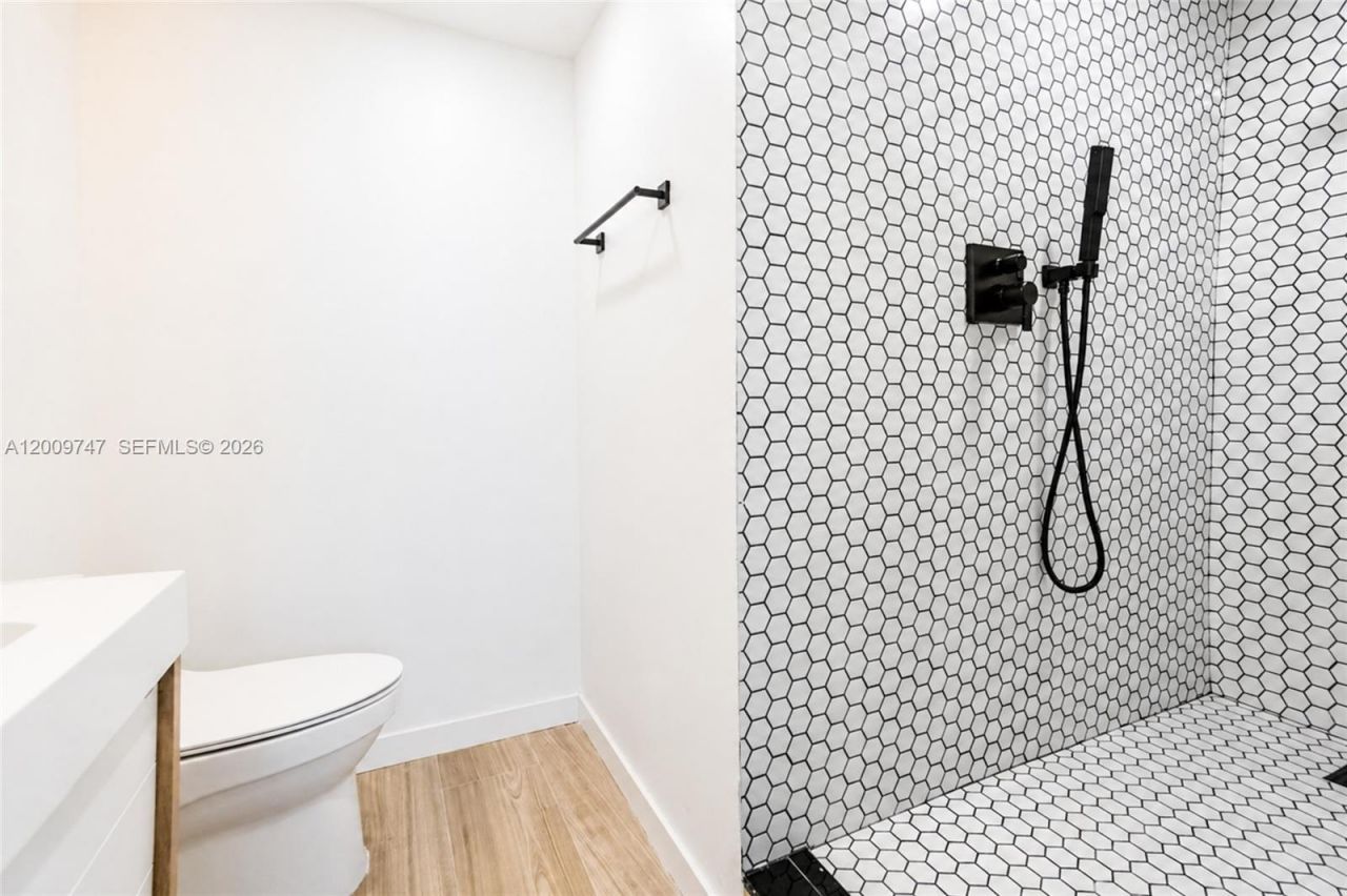 1331 Lincoln Rd , Unit 1304, Miami Beach, FL 33139 Photo