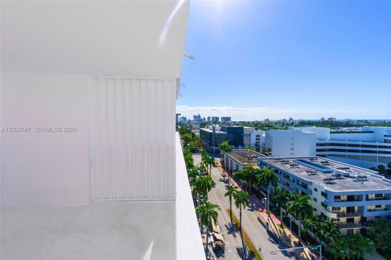 1331 Lincoln Rd , Unit 1304, Miami Beach, FL 33139 Photo