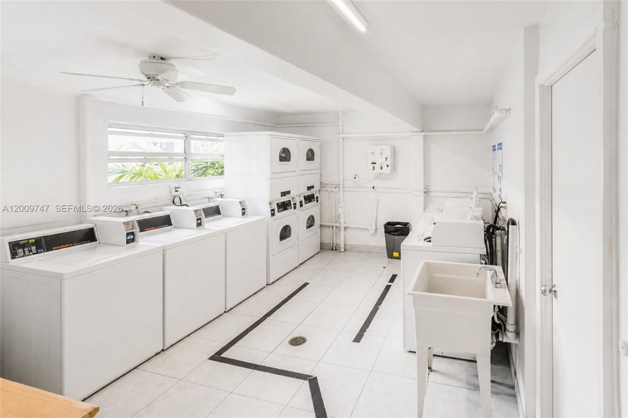 1331 Lincoln Rd , Unit 1304, Miami Beach, FL 33139 Photo