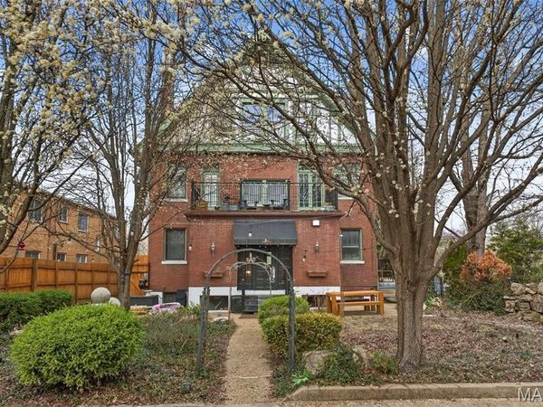 3500 Russell Boulevard, St Louis, MO 63104