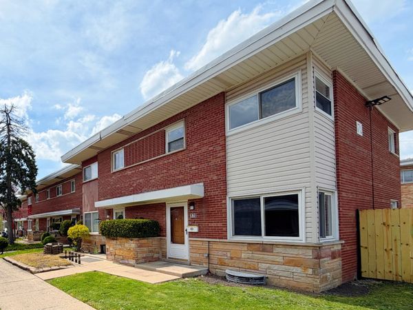 170 E Northwest Highway , Unit I, Des Plaines, IL 60016