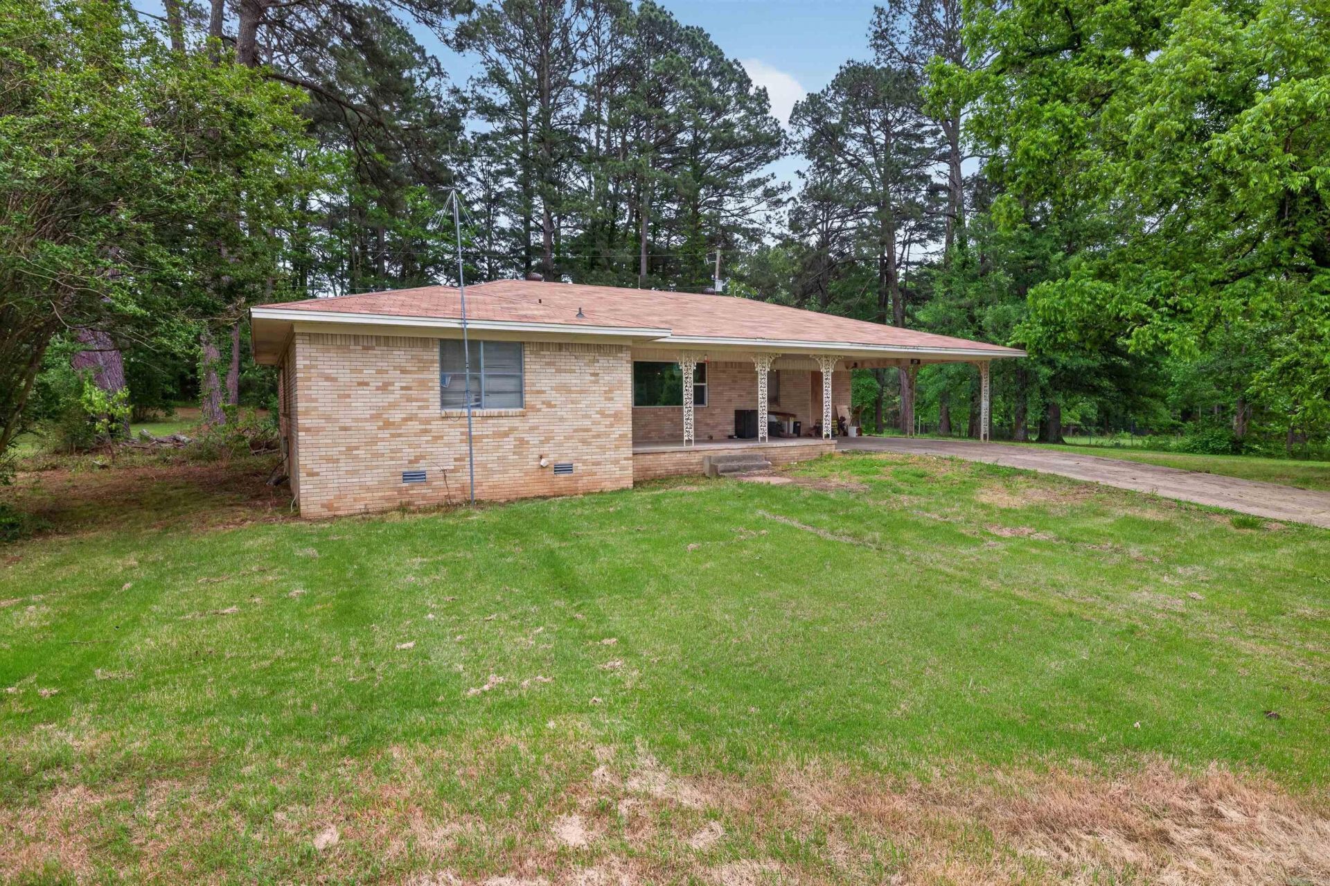 171 Sumter Dr Drive Malvern, AR 72104