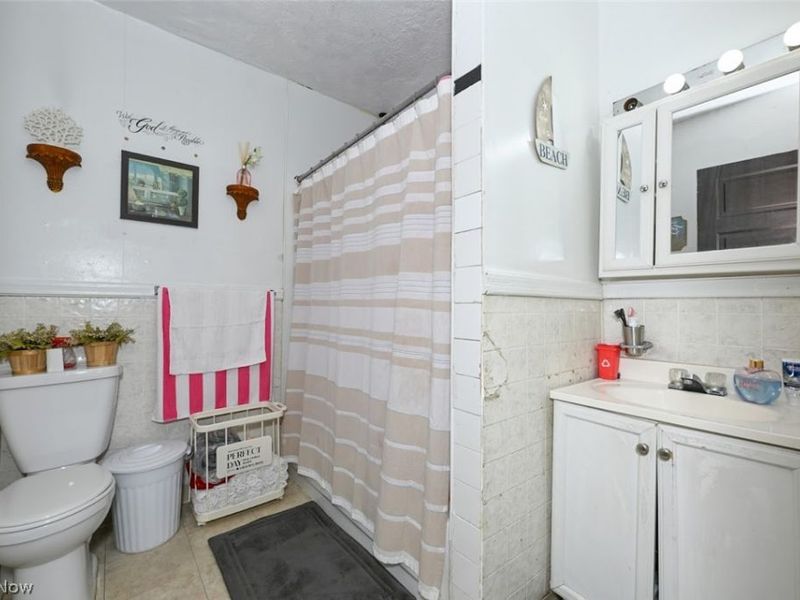 4132 Robert Avenue, Cleveland, OH 44109 Photo 8