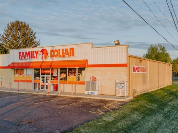 207 Carrollton Street , Malvern, OH 43986