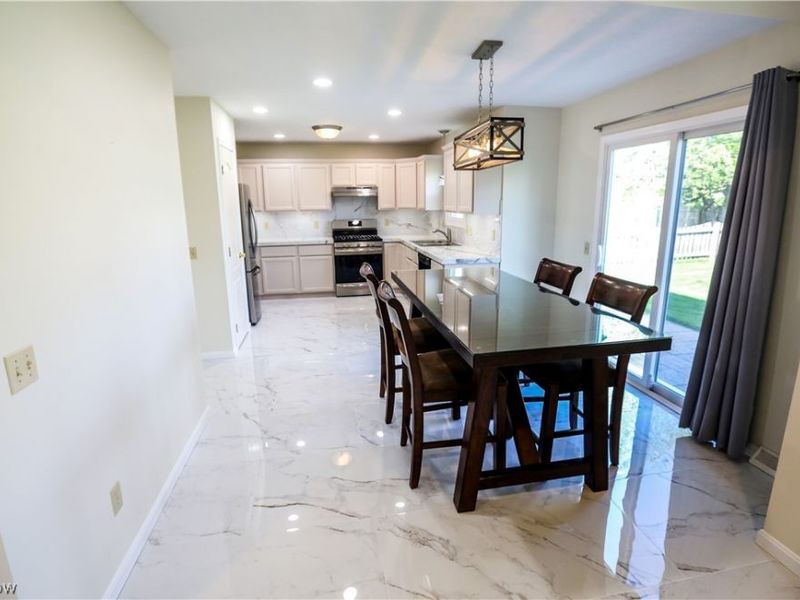 4823 Elizabeth Lane, Brooklyn, OH 44144 Photo 12