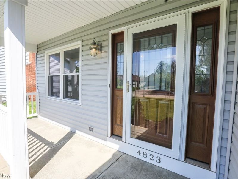 4823 Elizabeth Lane, Brooklyn, OH 44144 Photo 2