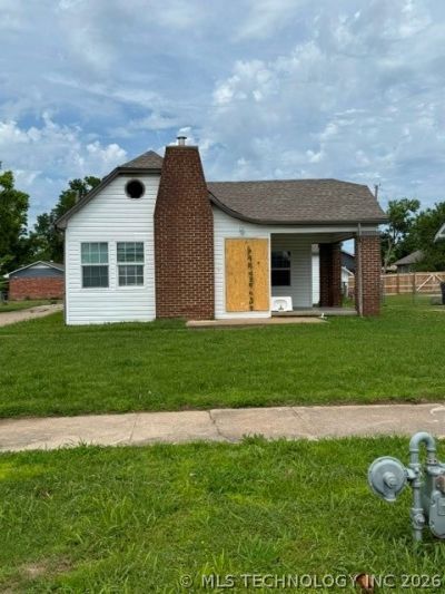 210 E Will Rogers Boulevard, Claremore, OK 74017 Main Photo