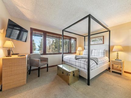 270 North Lake Boulevard, Tahoe City, CA 96145 Photo