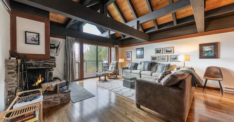 270 North Lake Boulevard, Tahoe City, CA 96145 Photo