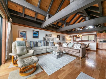 270 North Lake Boulevard, Tahoe City, CA 96145 Photo