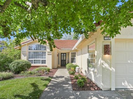 126 Burrill Dr, Folsom, CA 95630 Photo