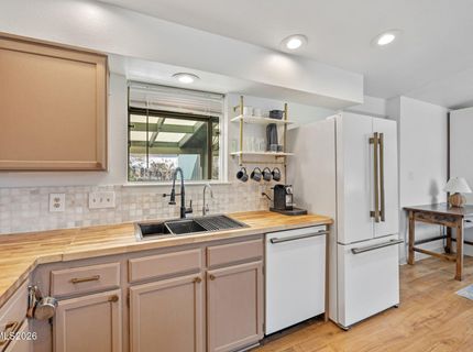 3929 Kings Row, Reno, NV 89503 Photo
