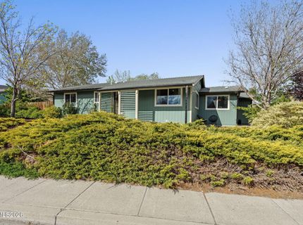 3929 Kings Row, Reno, NV 89503 Photo