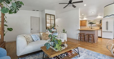 3929 Kings Row, Reno, NV 89503 Photo