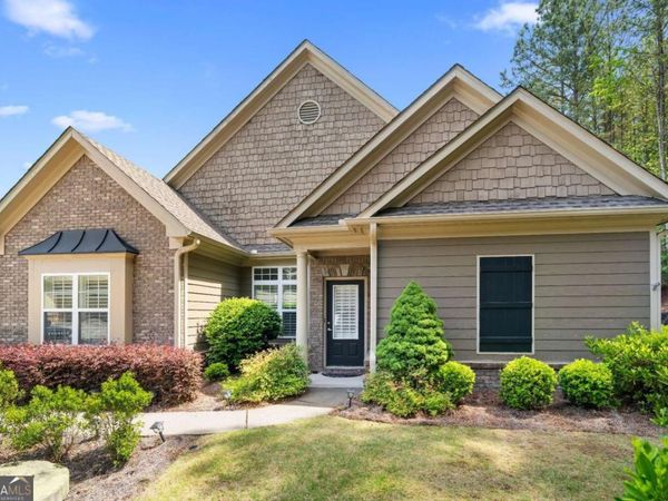 276 Glens Loop, Woodstock, GA 30188