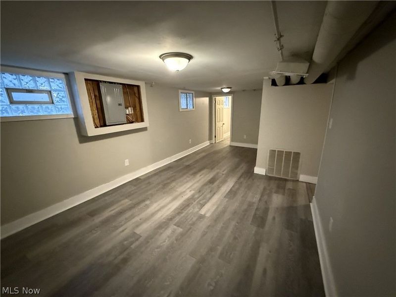 4123 Clybourne Avenue, Cleveland, OH 44109 Photo 17