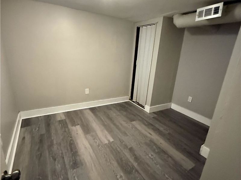 4123 Clybourne Avenue, Cleveland, OH 44109 Photo 18