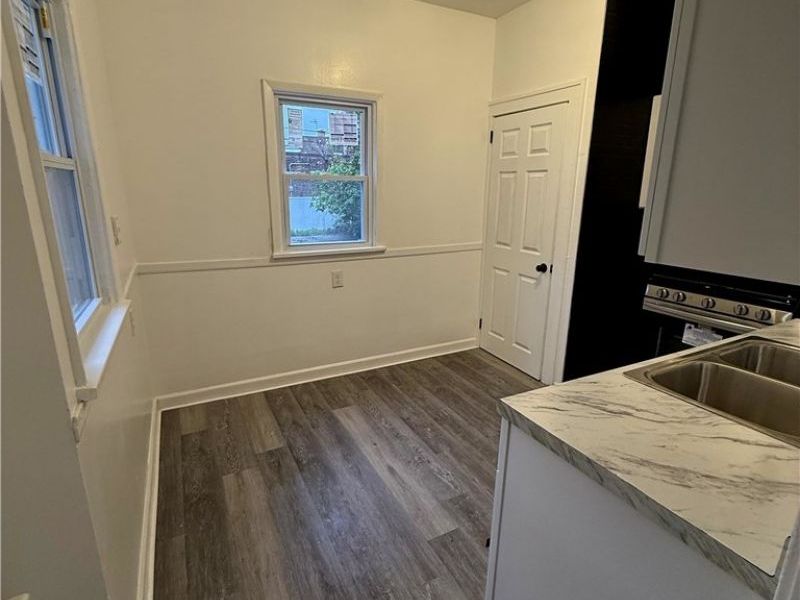 4123 Clybourne Avenue, Cleveland, OH 44109 Photo 9