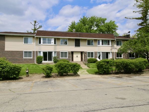 3012 Roberts Drive , Unit 5, Woodridge, IL 60517