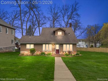 3650 Covert Road, Waterford Twp, MI 48328