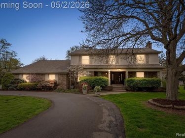 4436 Ardmore Court, Bloomfield Hills, MI 48302
