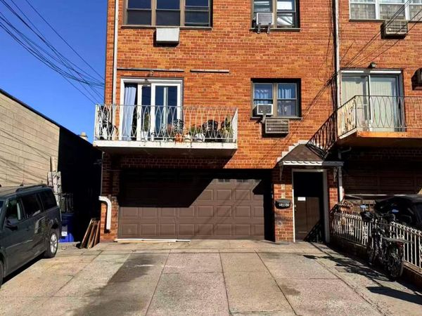 5907 59th Drive , Maspeth, NY 11378