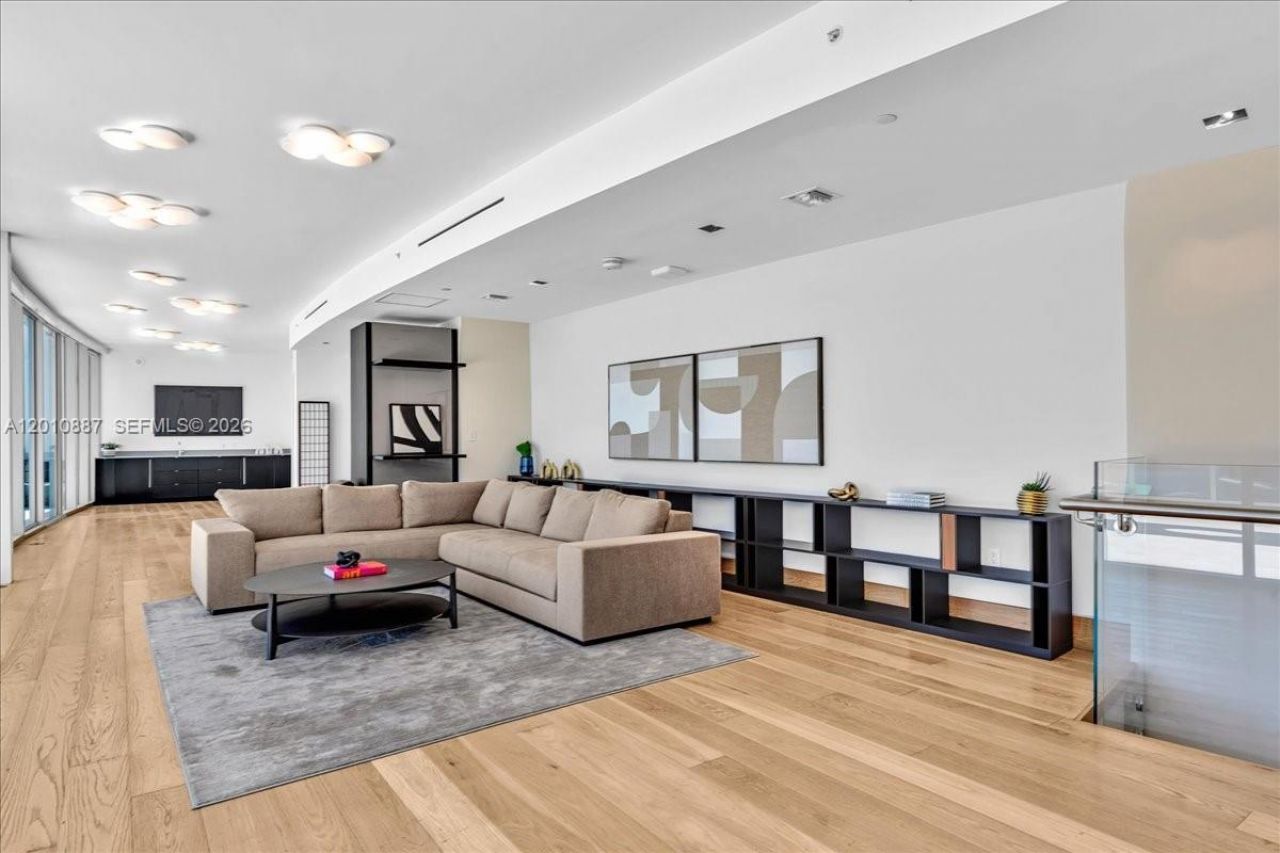 200 Biscayne Boulevard Way , Unit PH 5401, Miami, FL 33131 Photo