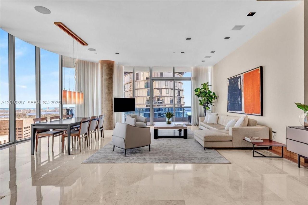 200 Biscayne Boulevard Way , Unit PH 5401, Miami, FL 33131 Photo