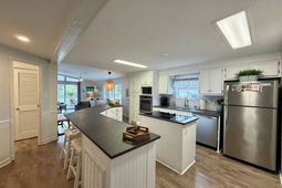 494 Sandpebble Dr. photo 4