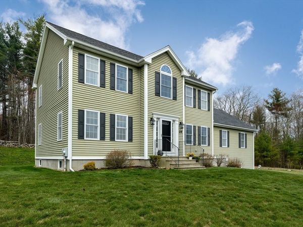 29 Grizzly Drive, Rutland, MA 01543