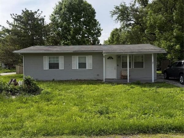 47 Delano Drive , Cahokia, IL 62206