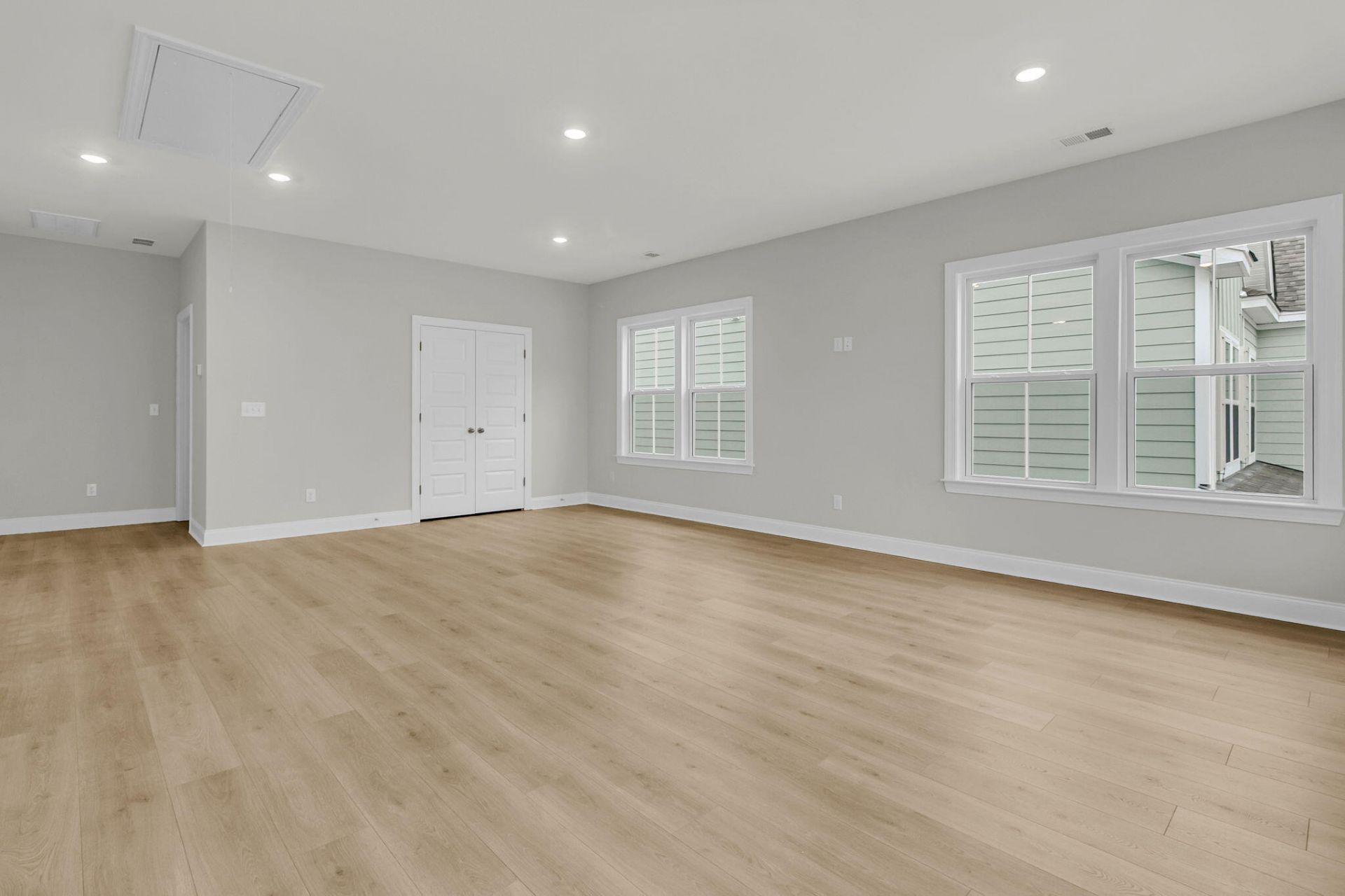 774 Maynard Lane Photo 33