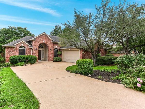 9225 Edwardson LN, Austin, TX 78749