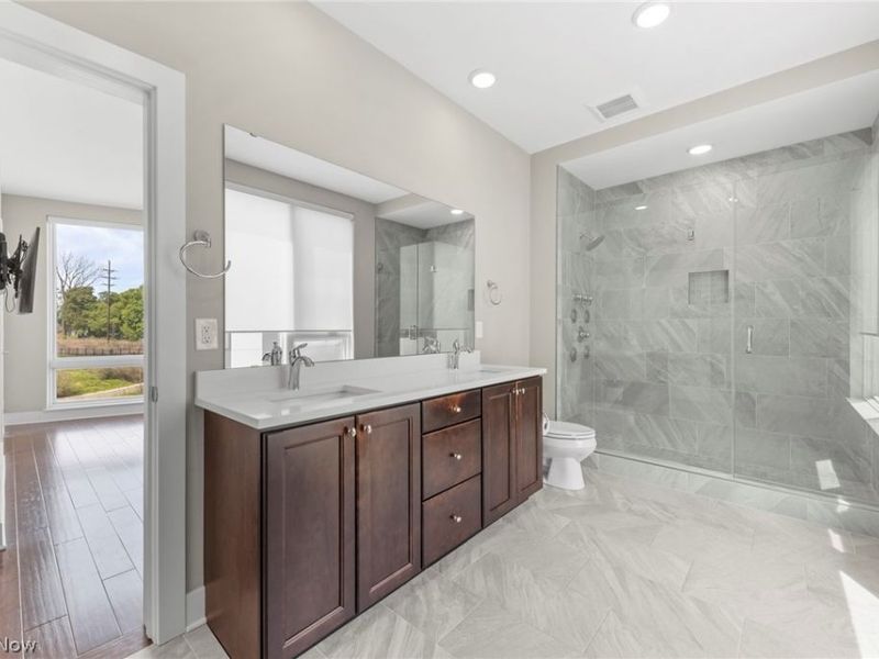 1250 W 70th Street, Cleveland, OH 44102 Photo 23