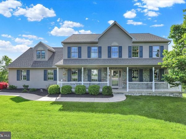 678 WEST RIDGE ROAD, ELIZABETHTOWN, PA 17022