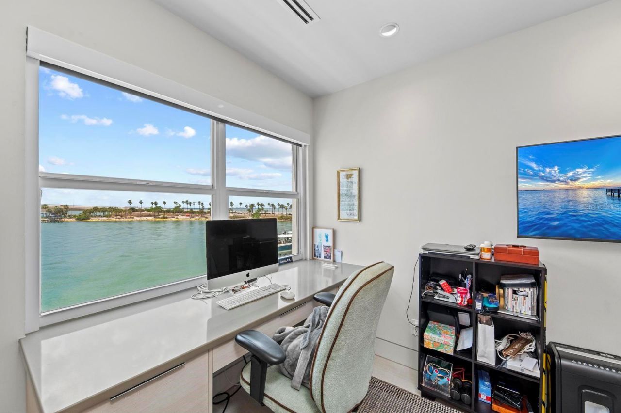 226 Golden Gate Point , Unit 33, Sarasota, FL 34236 Photo