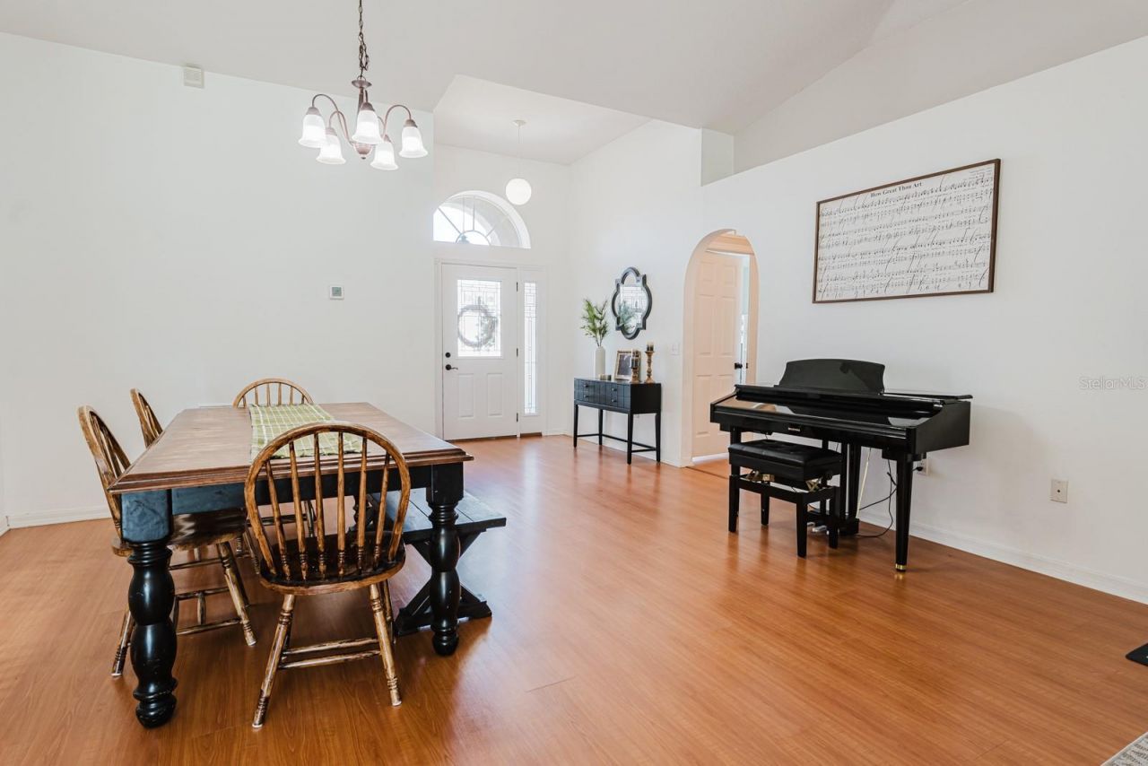 2043 Corner Tree Court, Orlando, FL 32820 Photo