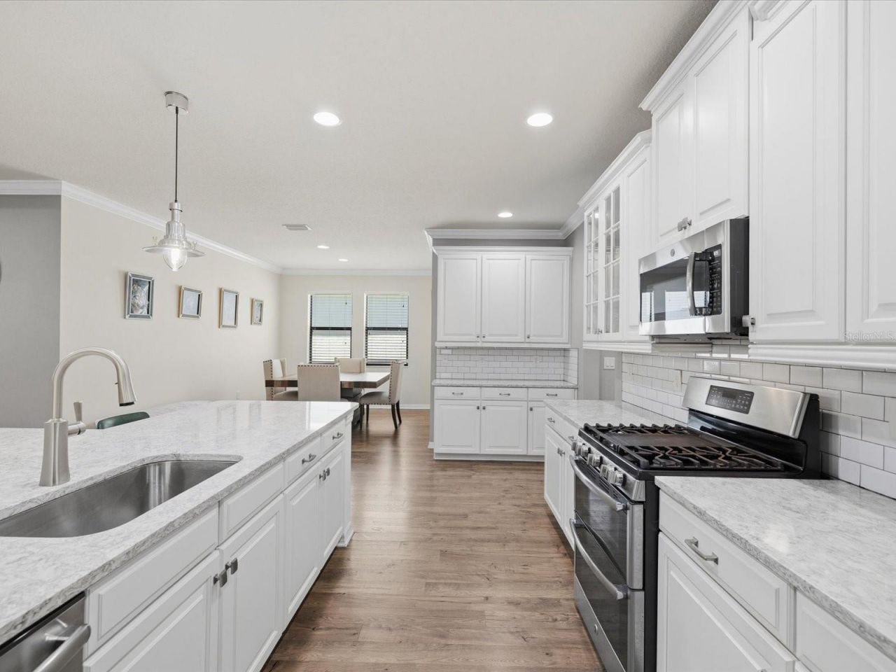 740 Rosemary Circle, Bradenton, FL 34212 Photo