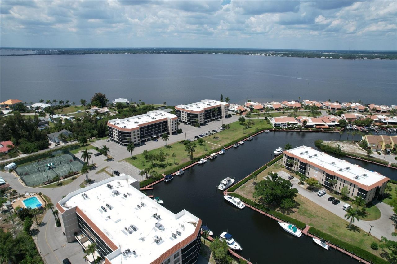 25188 Marion Avenue, Unit C302, Punta Gorda, FL 33950 Photo
