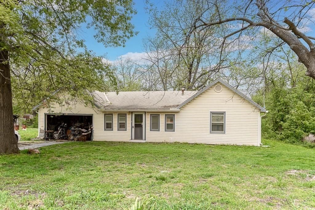 16716 Dempsey Road, Leavenworth, KS 66048 Main Photo