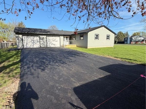 7968 Boxford Road , Clay, NY 13041