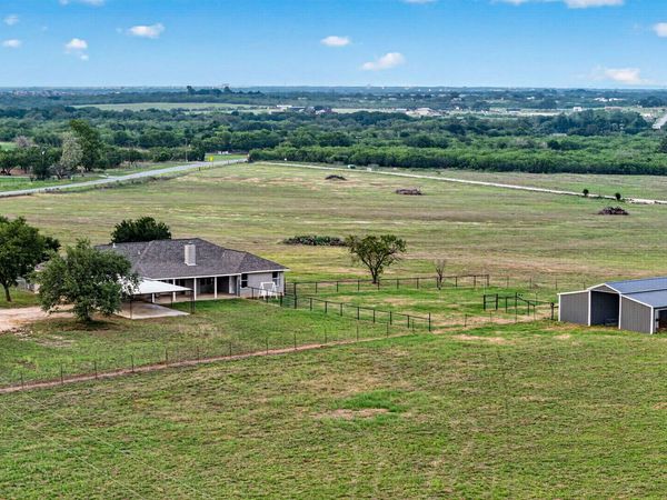 3727 Fm 467, Seguin, TX 78155
